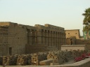 Luxor from Pylon, Colonnade, to Temple.jpg